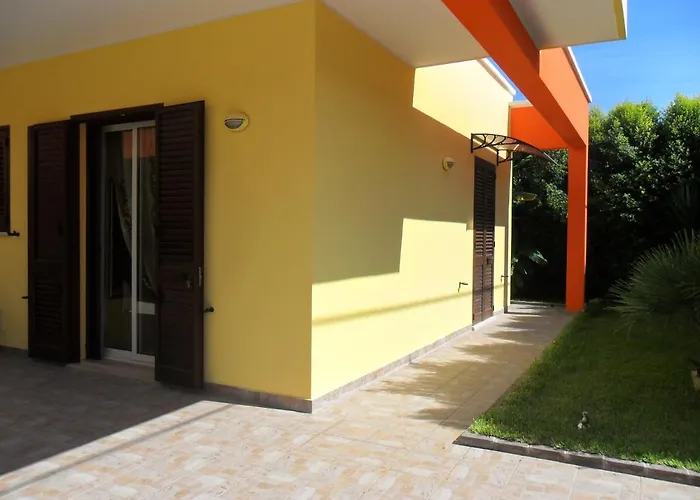 Jolanda * 托雷斯佩基亚鲁杰里